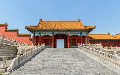 Image showing Traditional Chinese building under blue sky