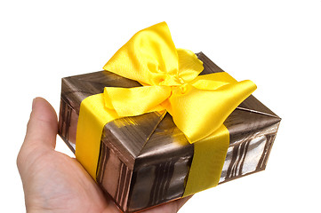 Image showing Giving present