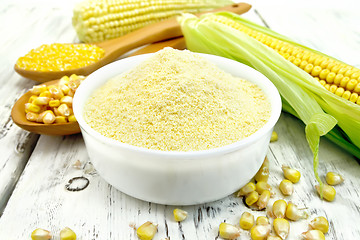 Image showing Flour corn in bowl on board