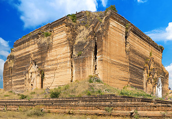 Image showing Ruined Pagoda in Mingun Paya / Mantara Gyi Paya 