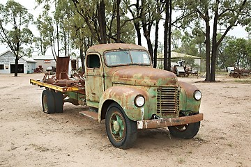 Image showing Old rusty turck