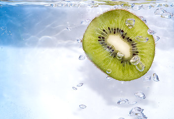 Image showing Kiwi slice