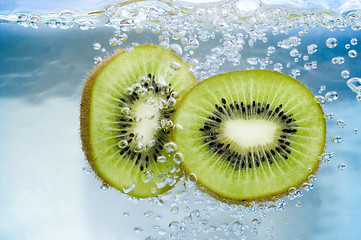 Image showing Kiwi slice