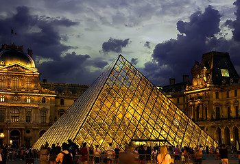 Image showing Pyramid of Louvre