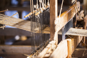 Image showing woman Weaving