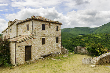 Image showing Historic houses Elcito