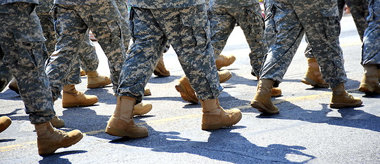 Image showing Army soldiers marching.