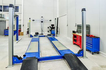 Image showing Toe-out car equipment in a car repair station