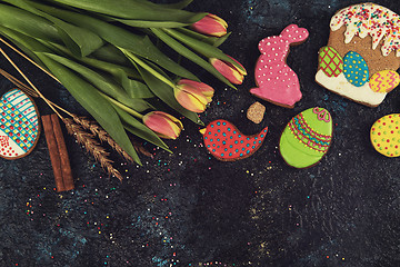 Image showing Tulips and gingerbread cookies