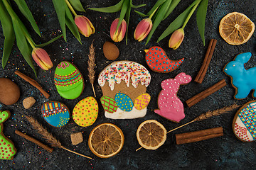 Image showing Tulips and gingerbread cookies