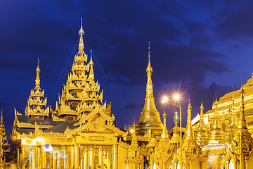 Image showing Shwedagon Pagoda at night 