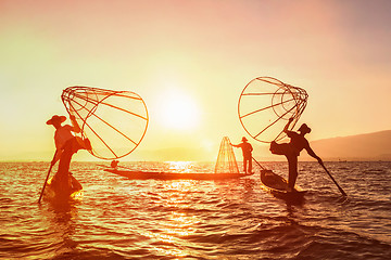 Image showing  Traditional Burmese fisherman at Inle lake, Myanmar