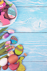 Image showing Tulips and gingerbread cookies