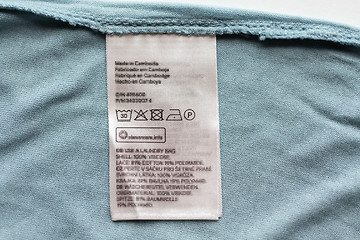 Image showing label with users manual of clothing item