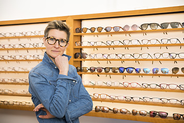 Image showing woman in a eyewear store