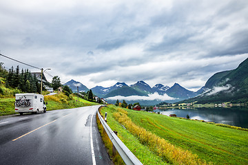 Image showing Caravan car travels on the highway.