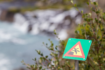 Image showing Green square sign - Warning for risk of falling