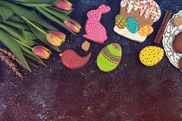 Image showing Tulips and gingerbread cookies