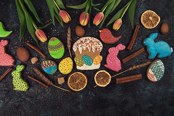 Image showing Tulips and gingerbread cookies