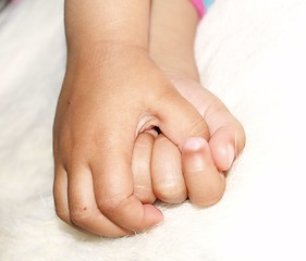 Image showing small hands