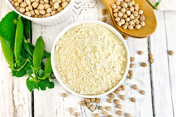 Image showing Flour chickpeas in bowl on board top