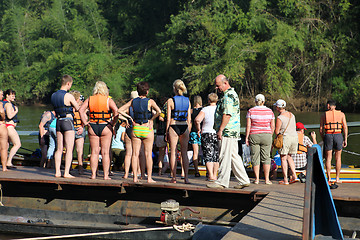 Image showing travelers on Khwae river