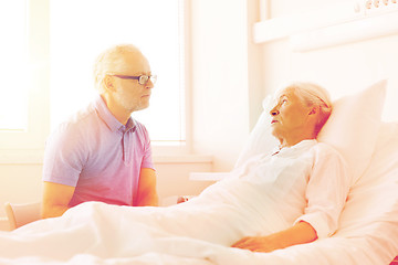 Image showing senior couple meeting at hospital ward