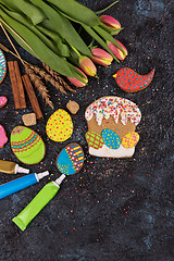 Image showing Tulips and gingerbread cookies