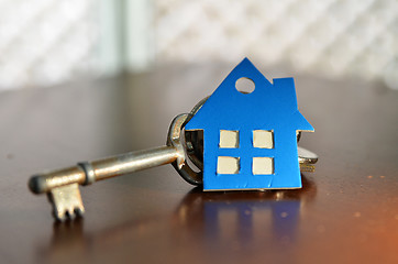 Image showing Bunch of keys with house shaped cardboard