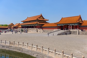 Image showing Traditional Chinese building under blue sky