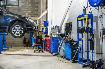 Image showing Garage, workshop on repair and maintenance of vehicles