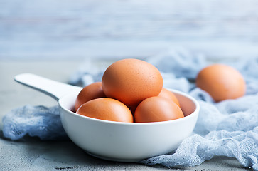 Image showing raw eggs