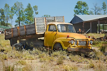 Image showing Old rusty vintage turck