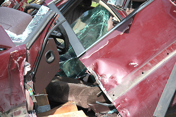 Image showing Car wrecked.