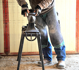 Image showing Male farrier.