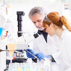 Image showing Health care professionals in lab.