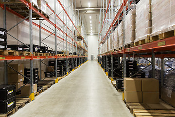 Image showing cargo boxes storing at warehouse shelves