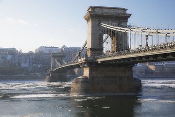 Image showing Chainbridge at daytime with icy Danube