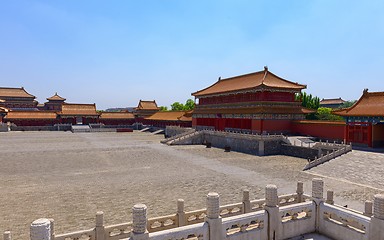 Image showing Traditional Chinese building under blue sky