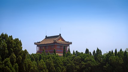 Image showing Traditional Chinese building under blue sky