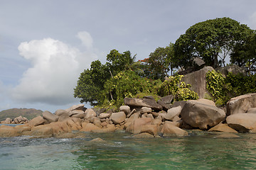 Image showing Tropical island at the Indian Ocean, Seychelles