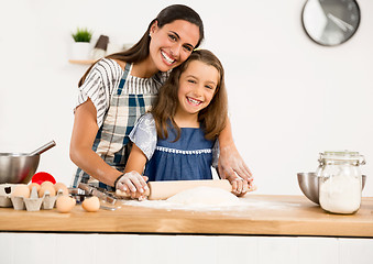 Image showing Learning to bake