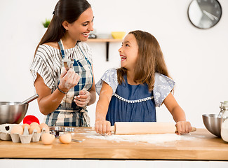 Image showing Learning to bake