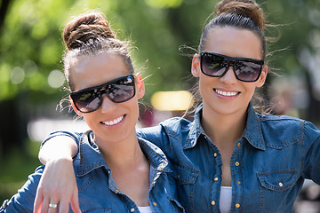 Image showing twin sister with sunglasses