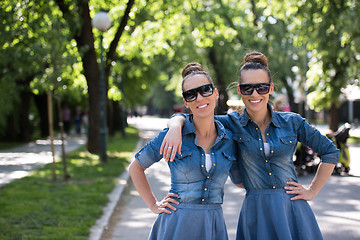 Image showing twin sister with sunglasses