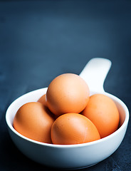 Image showing raw eggs