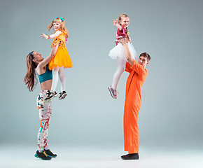 Image showing Group of man, woman and teens dancing hip hop choreography