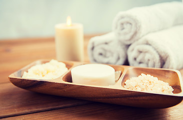 Image showing close up of soap, himalayan salt and scrub in bowl