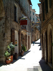 Image showing Street in hilltown