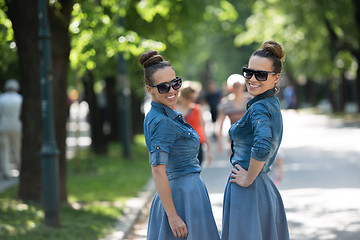 Image showing twin sister with sunglasses